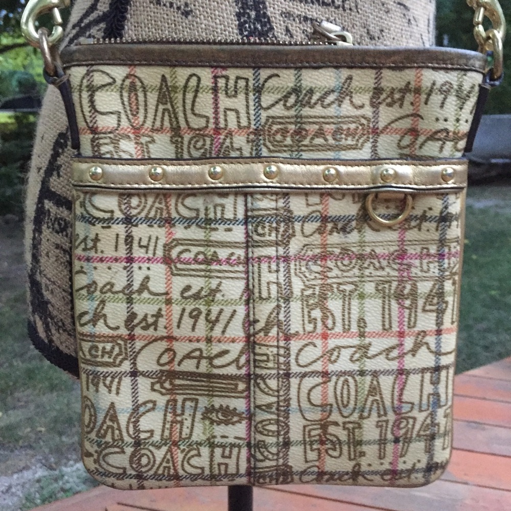 Authentic Coach Signature Graffiti Crossbo…